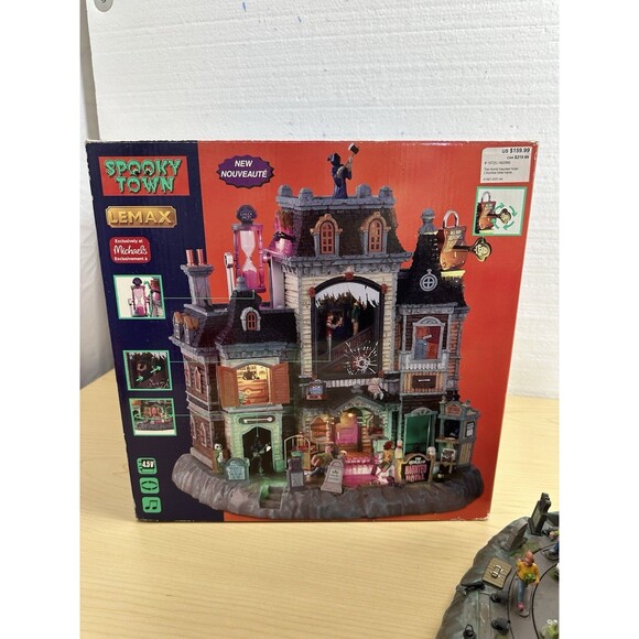 Lemax Spooky Town THE HORRID HAUNTED HOTEL Halloween Village Decoration Read - Picture 15 of 15